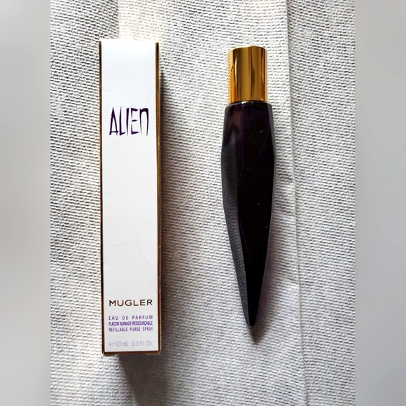 Mugler Other New Mugler Alien Refillable Purse Spray 3oz Poshmark